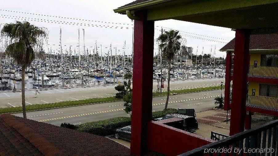 Scottish Inn&Suites - Kemah Boardwalk Bagian luar foto